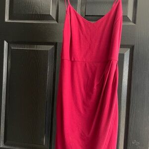 Elegant Strapless Scarlet Dress